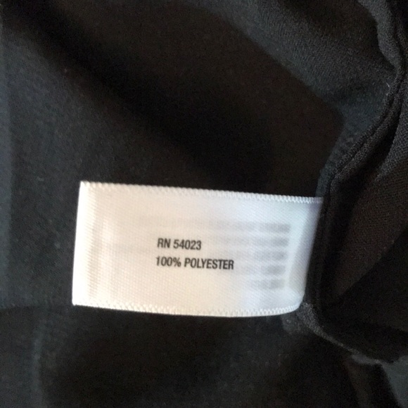 Lovely gap black tank with a fun neck tie - Picture 6 of 6